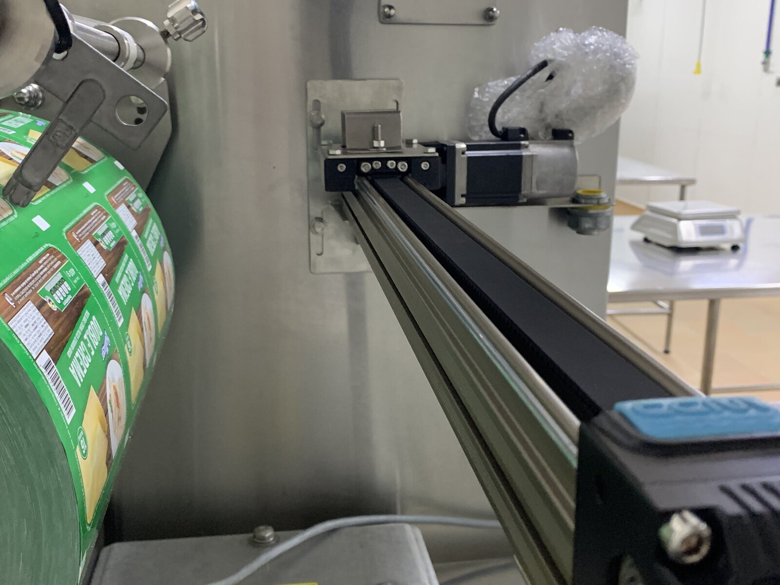 Eje transversal ANLEGEN con codificador inkjet